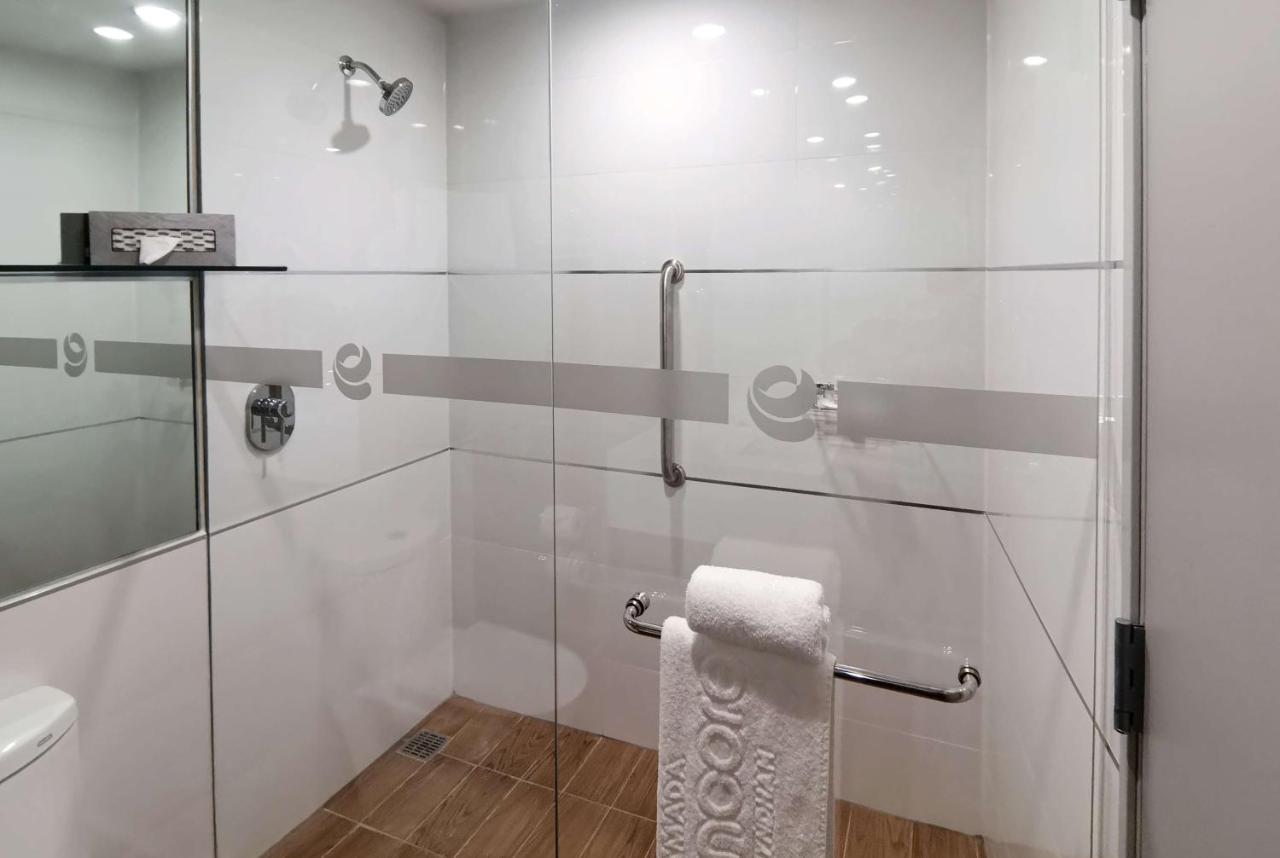 Ramada Encore By Wyndham Guadalajara Aeropuerto Las Pintas Eksteriør billede