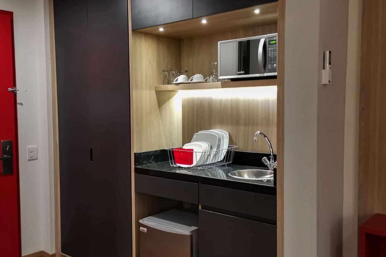 Ramada Encore By Wyndham Guadalajara Aeropuerto Las Pintas Eksteriør billede