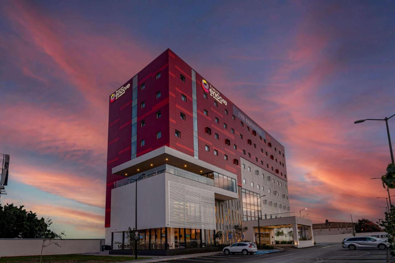 Ramada Encore By Wyndham Guadalajara Aeropuerto Las Pintas Eksteriør billede