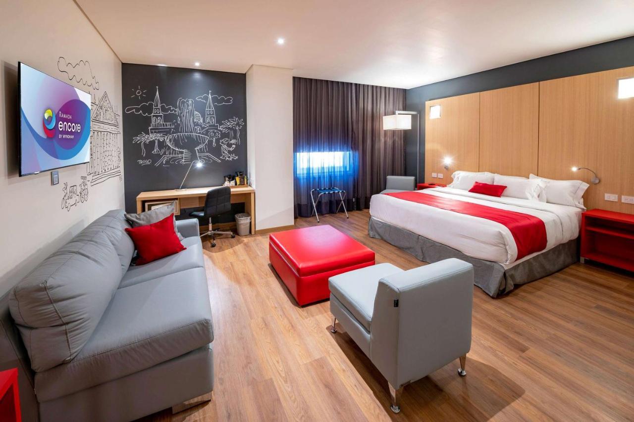 Ramada Encore By Wyndham Guadalajara Aeropuerto Las Pintas Eksteriør billede