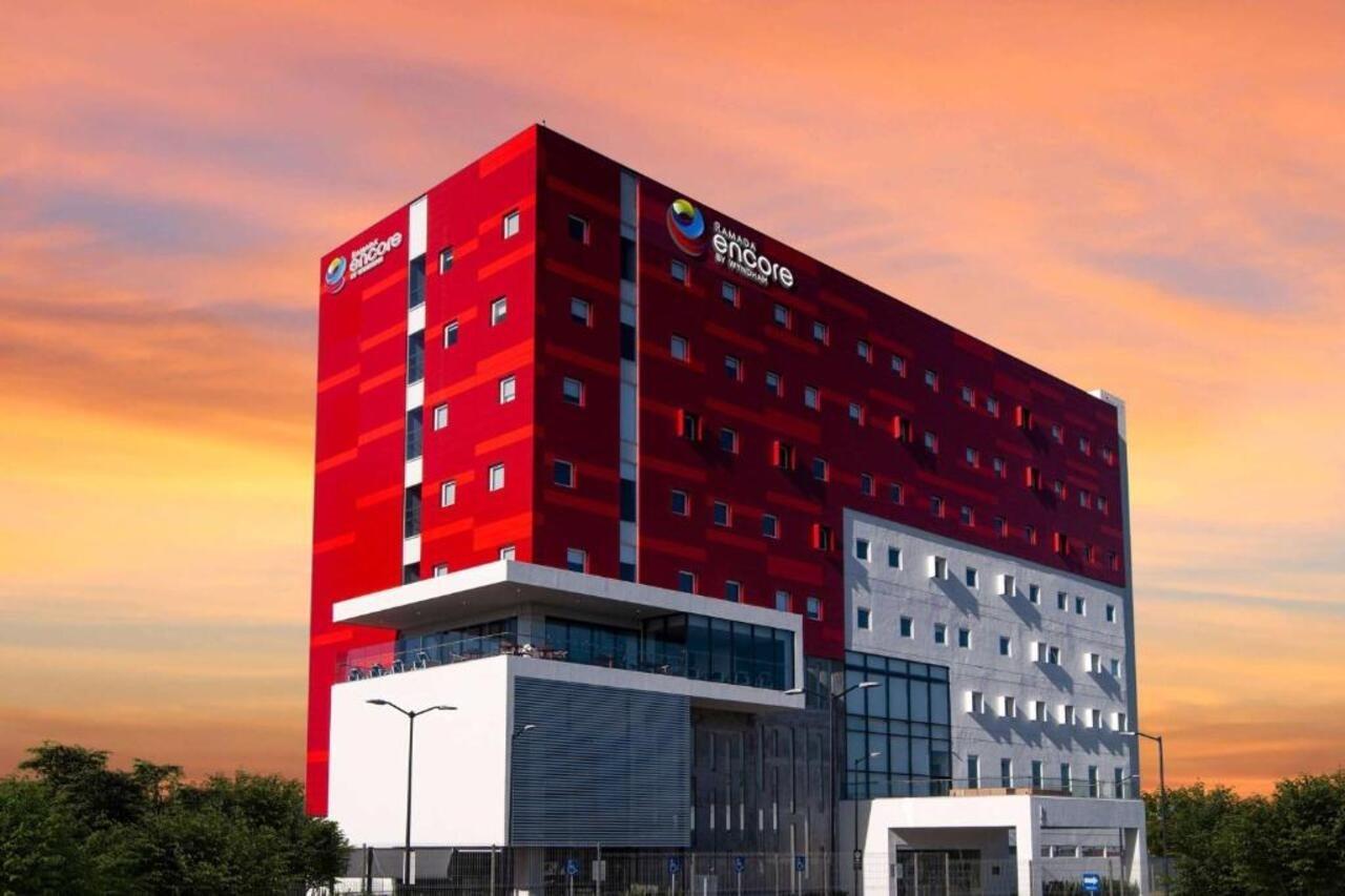 Ramada Encore By Wyndham Guadalajara Aeropuerto Las Pintas Eksteriør billede