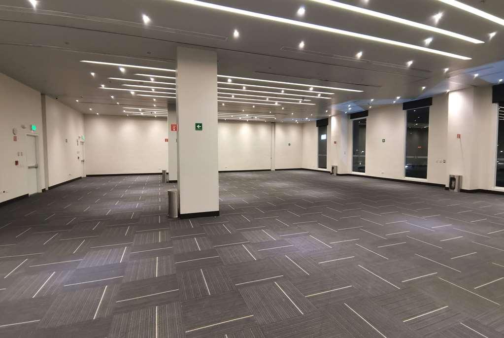 Ramada Encore By Wyndham Guadalajara Aeropuerto Las Pintas Faciliteter billede